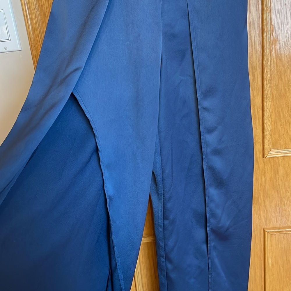 Dynamite blue v-neck, wide leg fancy jumper. Size XS - Picture 3 of 7